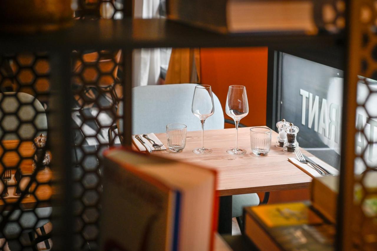 Tribe Paris La Defense Esplanade Hotel Курбьовоа Екстериор снимка