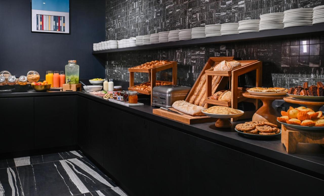 Tribe Paris La Defense Esplanade Hotel Курбьовоа Екстериор снимка